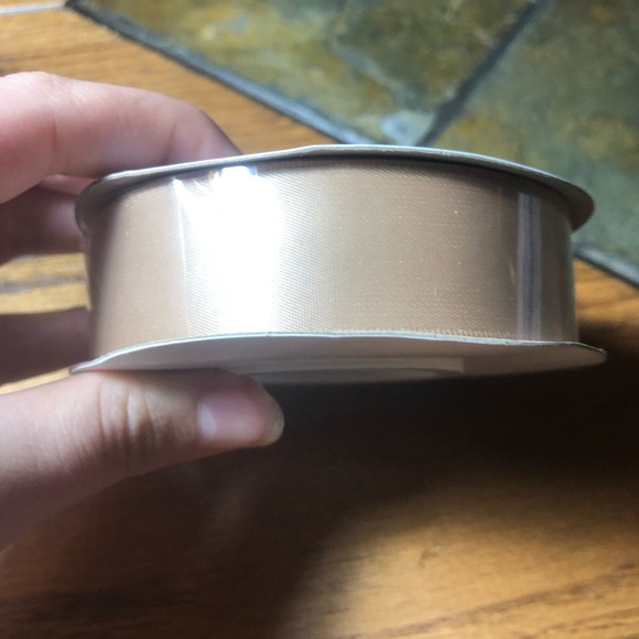 🌟3/$20 Festive Holiday Ribbons - Picture 2 of 8